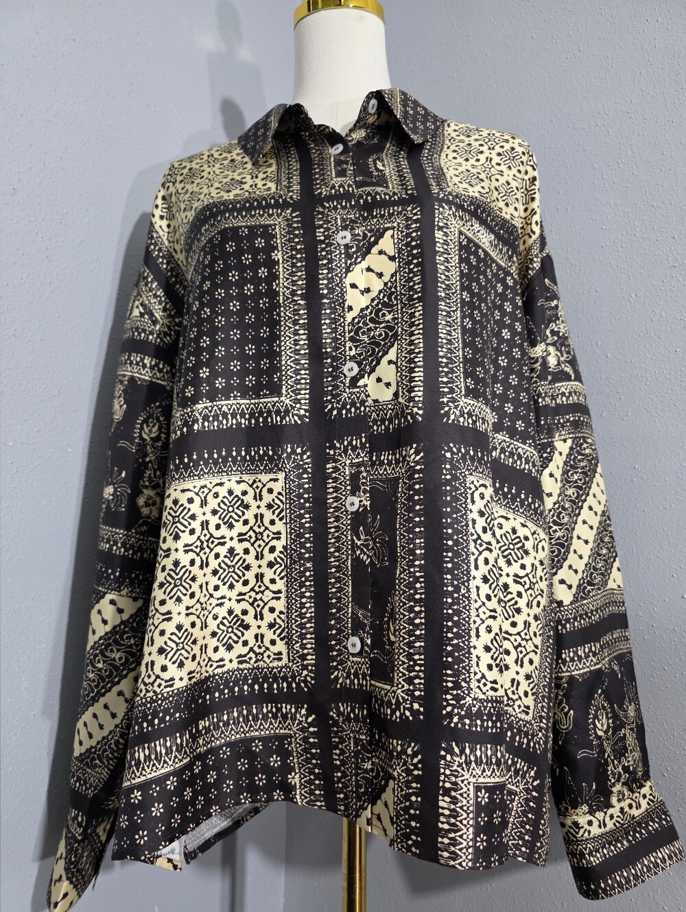 KITH Unisex 100% Silk Bandana Print Oversized Button Down Shirt L - Picture 9 of 16